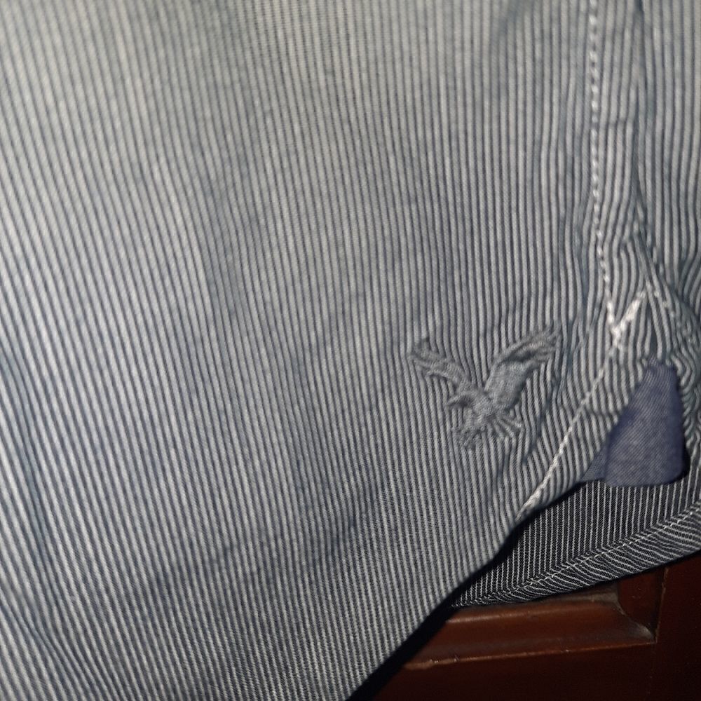 American Eagle Outfitters shirt  - Picture 3 of 3